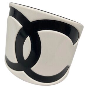 Authentic CHANEL CC Coco Mark Bangle Bracelet Plastic Resin White Black With Box